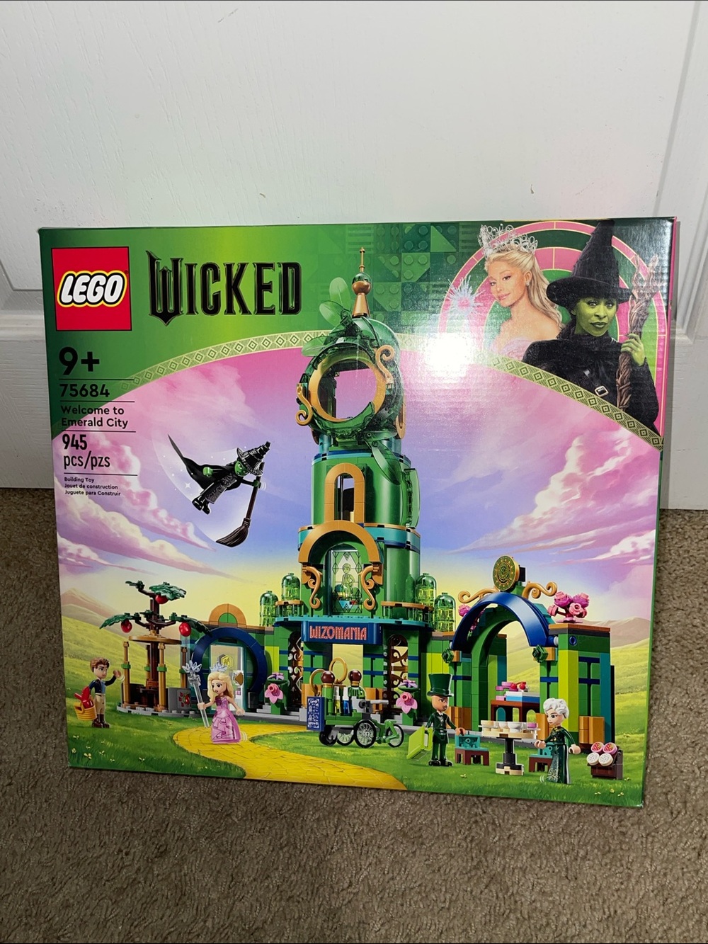 ✨ LEGO Wicked Welcome to Emerald City Collectible Toy - New In Box✨